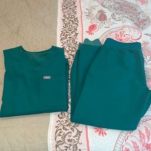 Figs Srubs ,Hunter Green size xs